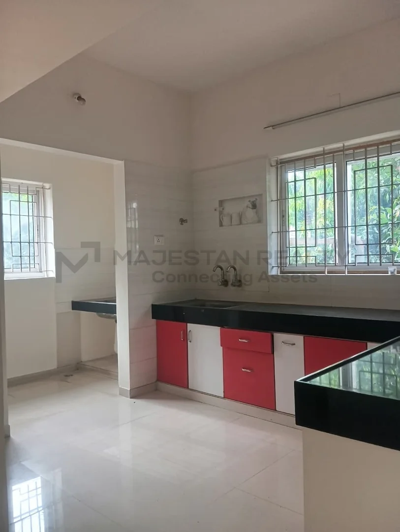 2BHK Apartment In Saibaba Colony photo 7