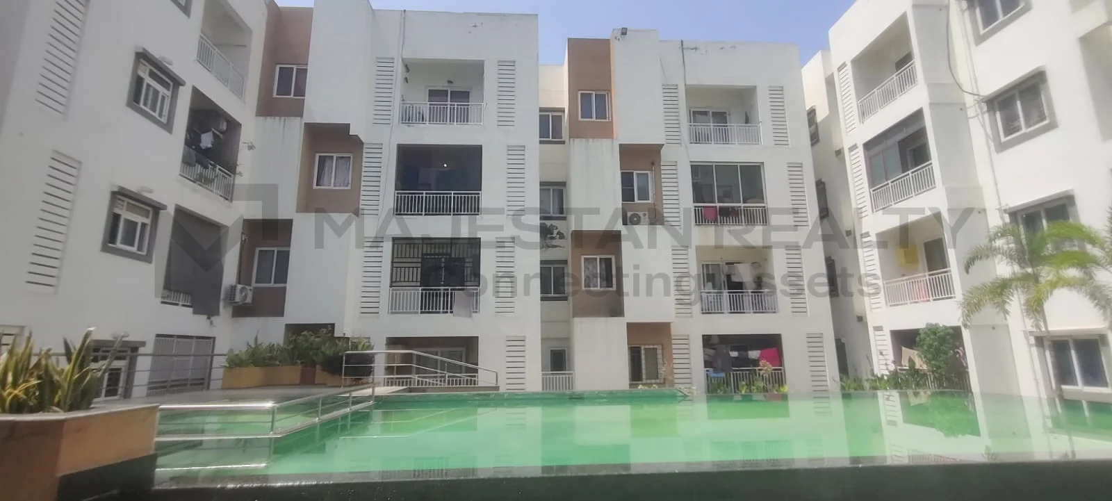 Xs Real Courtyard