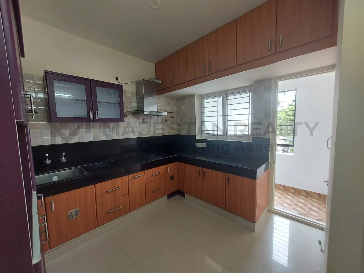 Park View Apartment photo 4