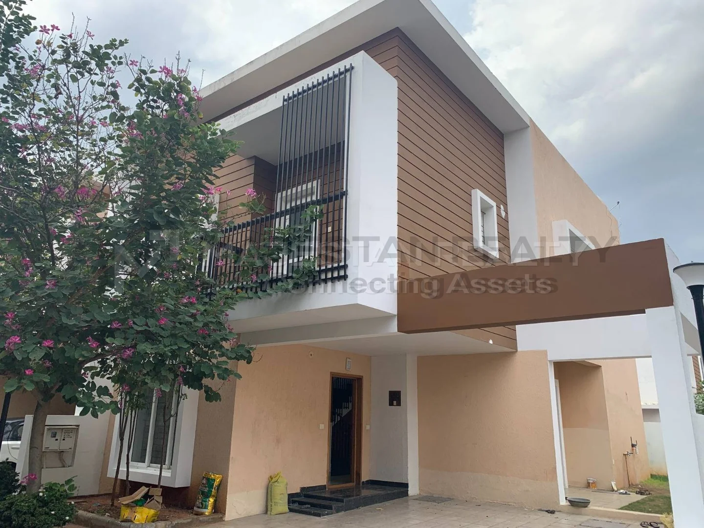 Casa grand Eternia 2
