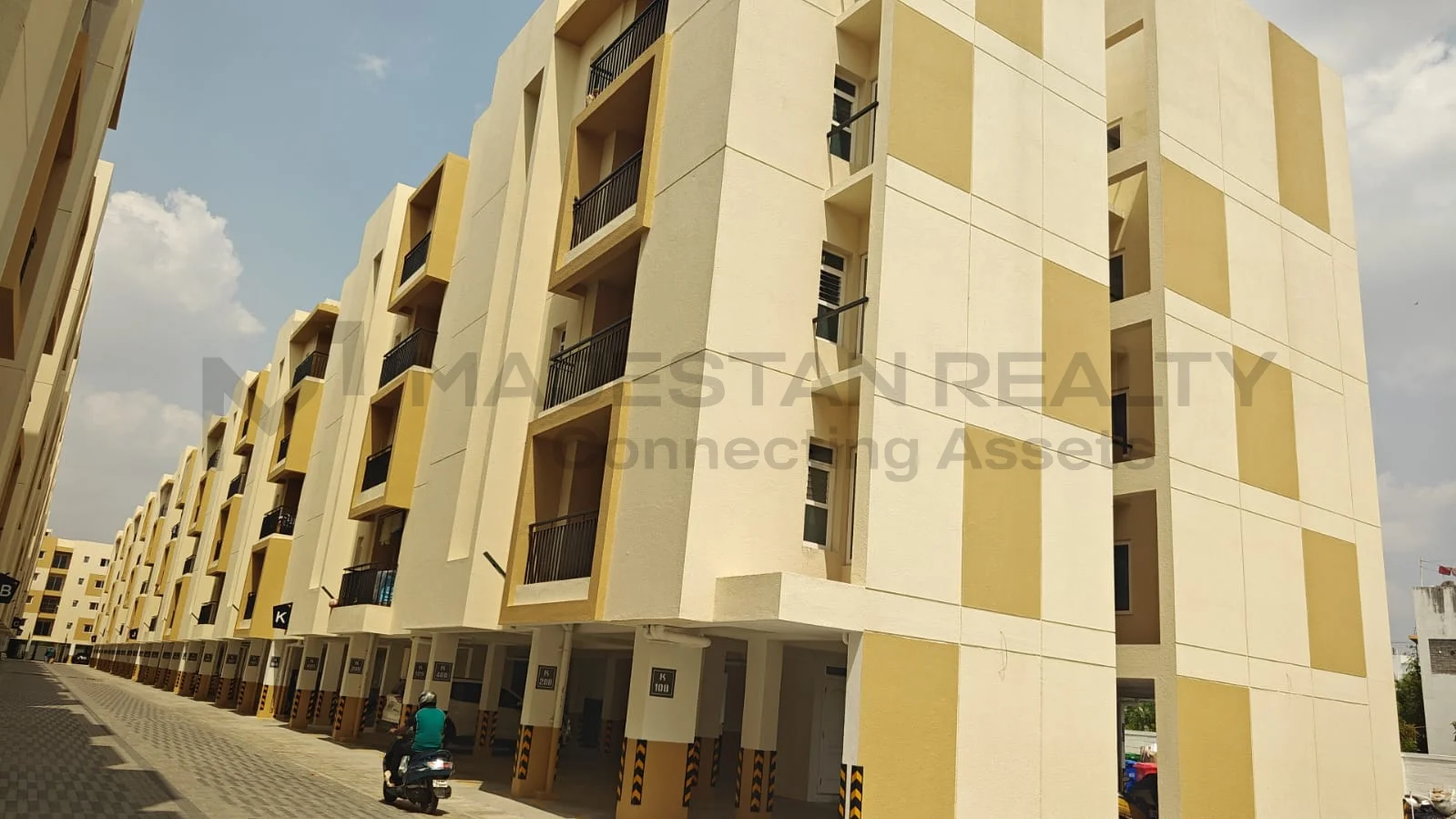 Casa Next town photo 9