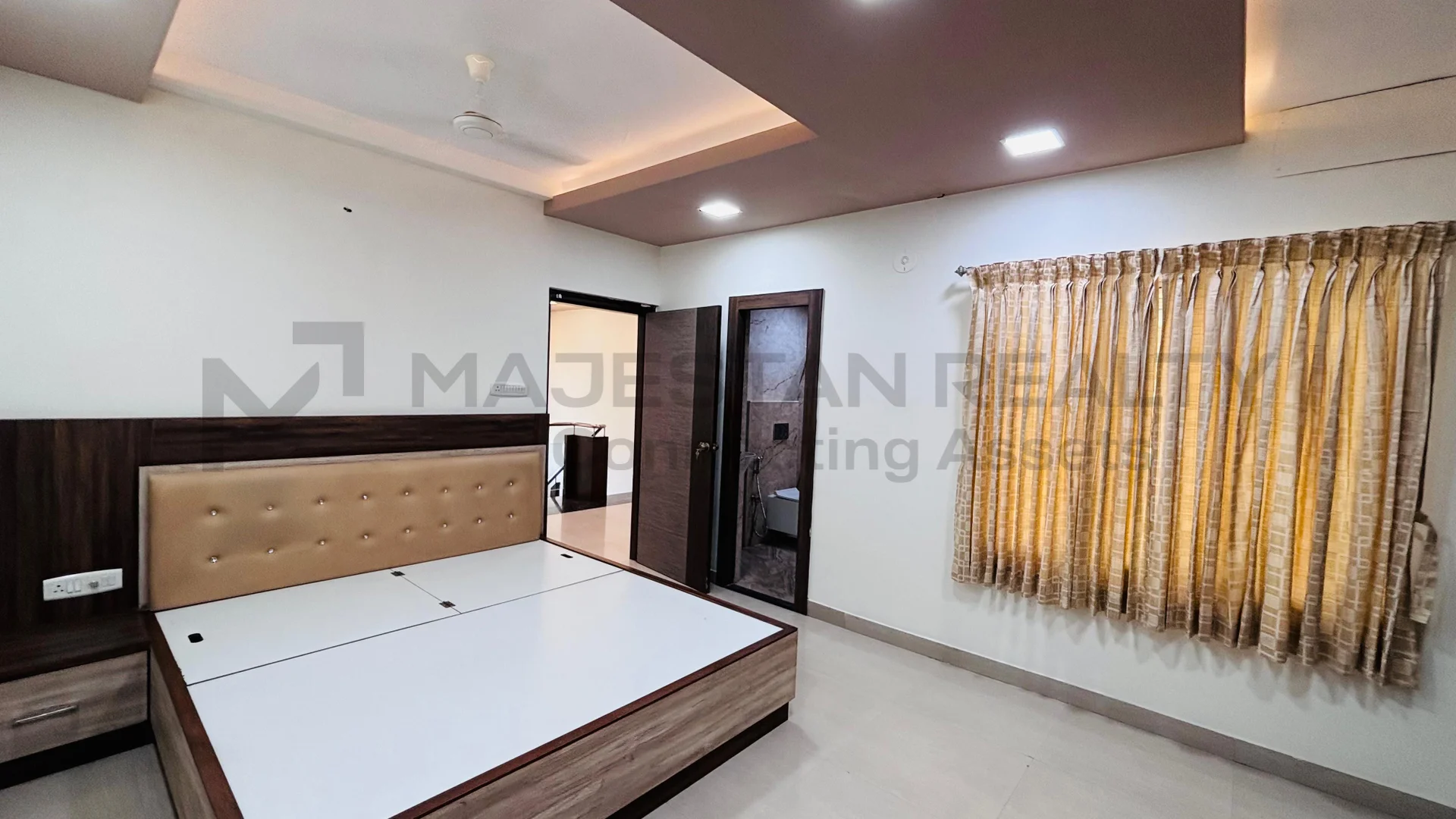 Coral Roselin Apartment photo 6