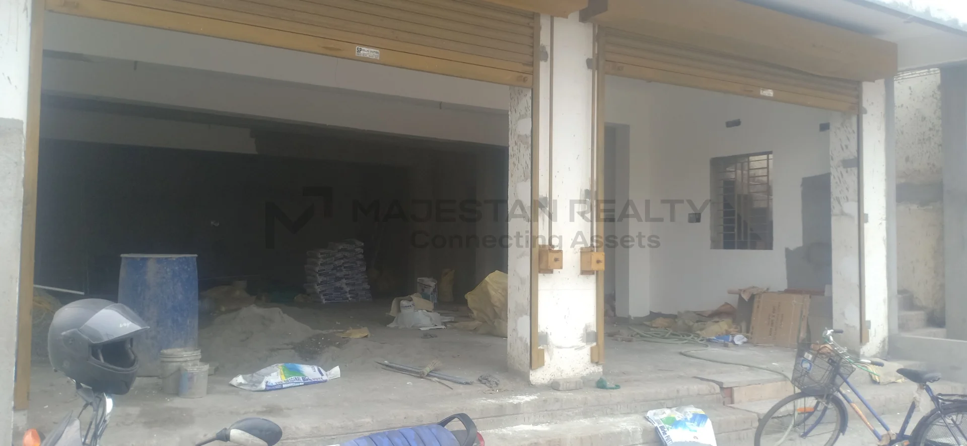 Shops edayarpalayam,thadagam road .
