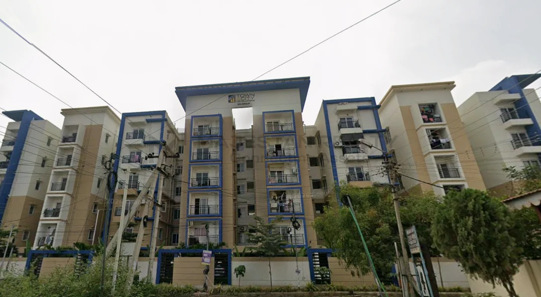 Icon City Apartment