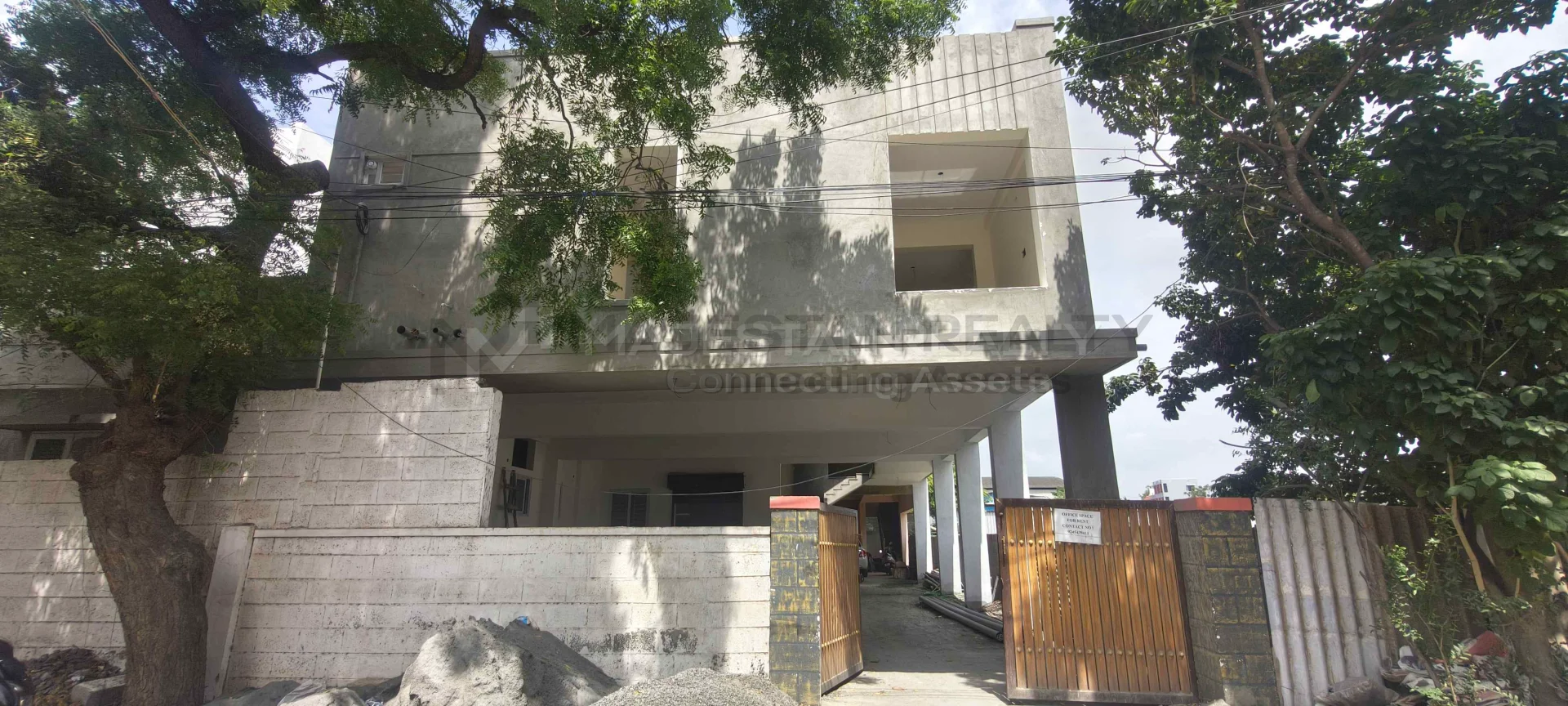 GOPALAN — photo 1