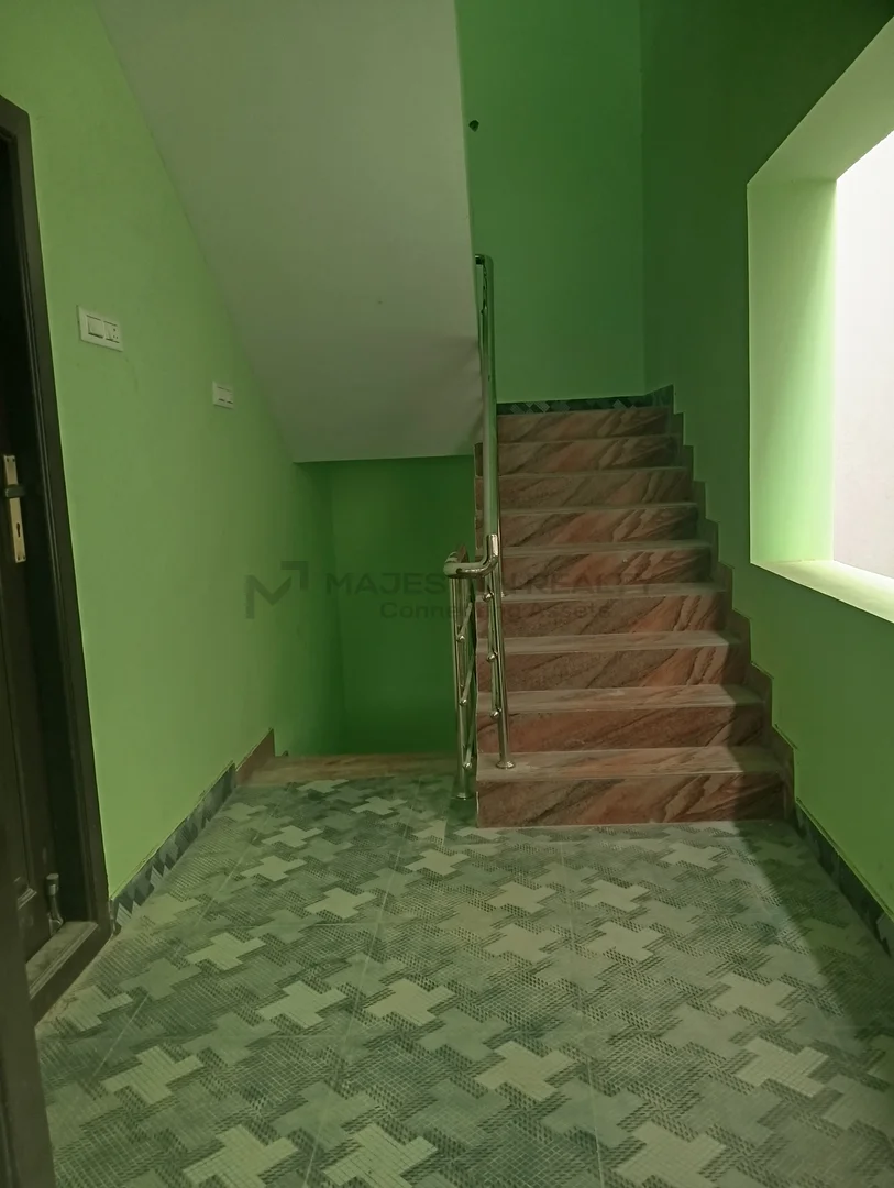 4BHK Individual House In SISH Colony photo 10