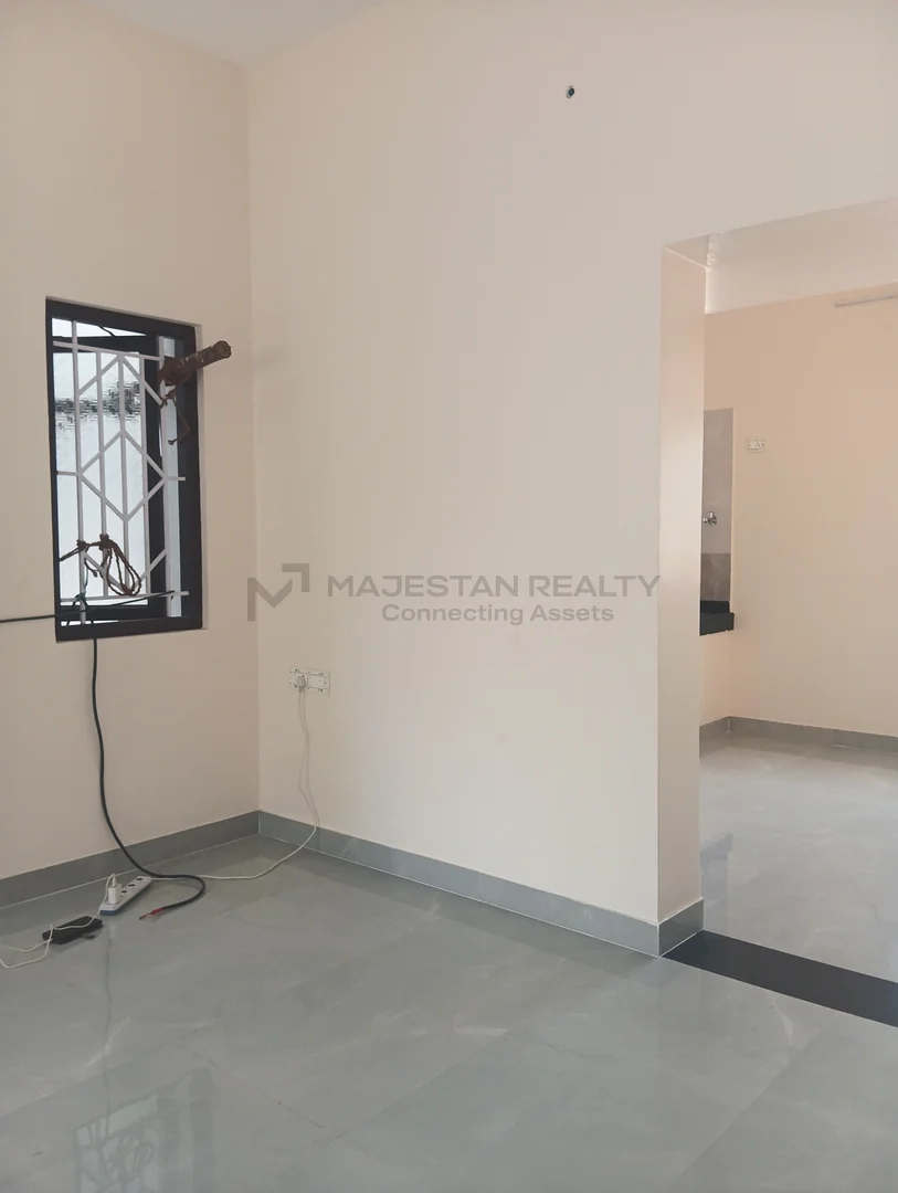 Senthil Rental portion photo 5
