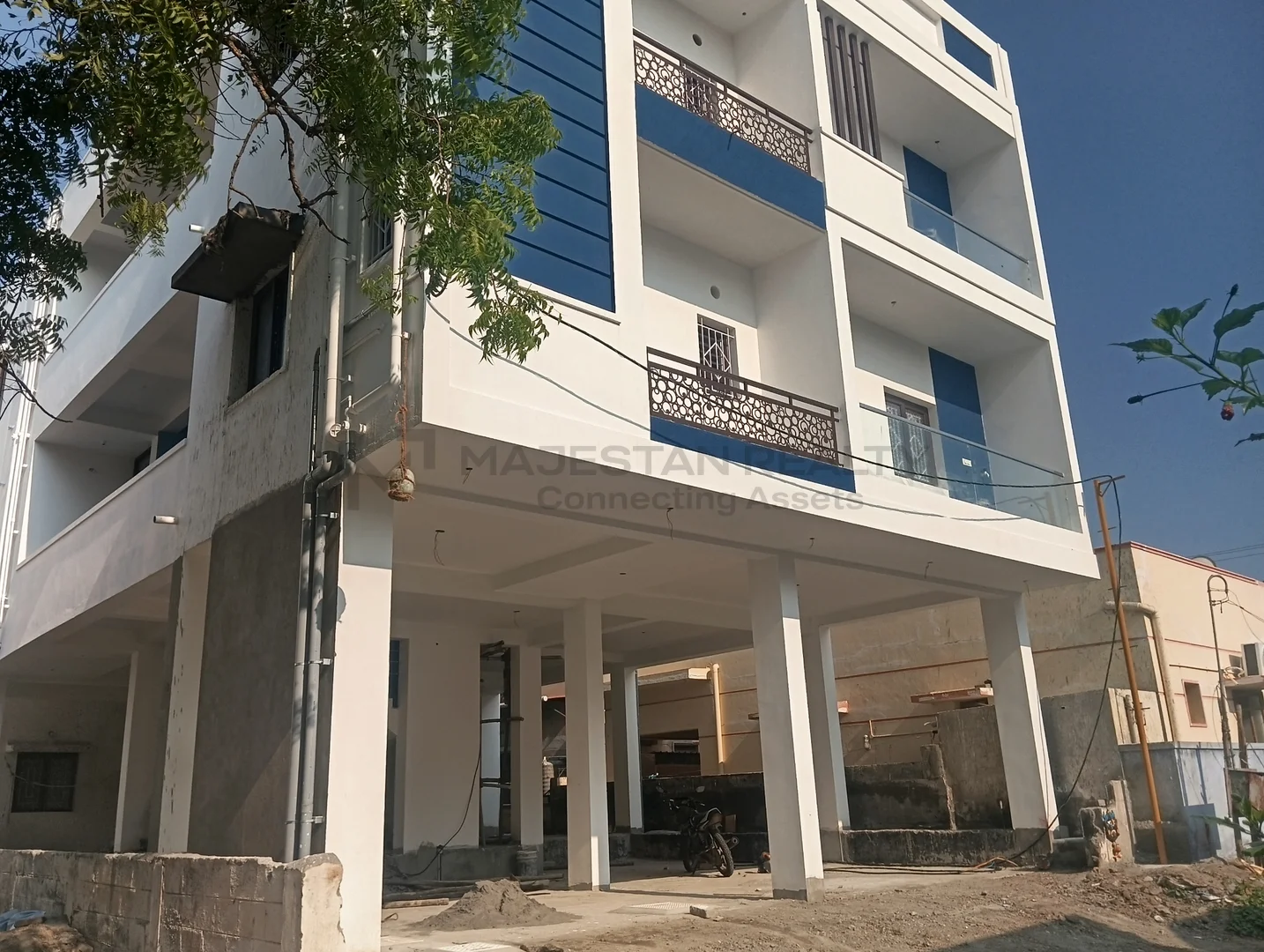 Senthil Rental portion photo 1